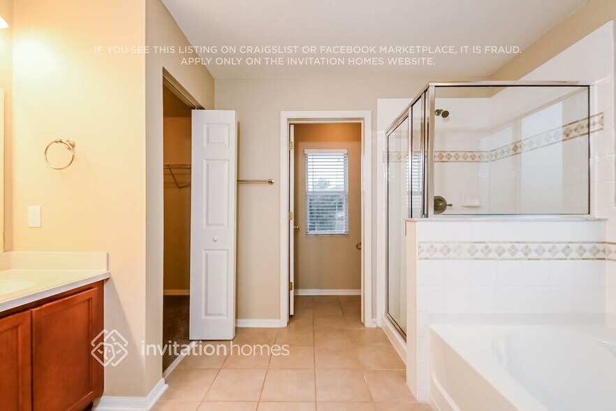 Building Photo - 5239 Moon Shell Dr