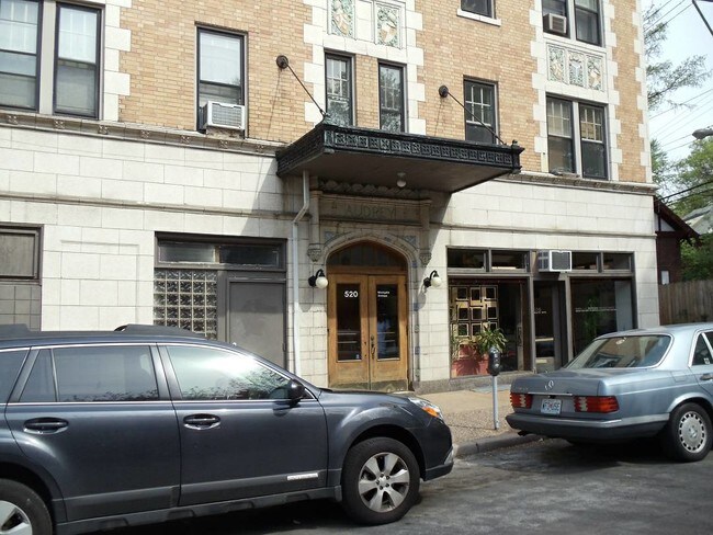 Primary Photo - 520 Westgate Ave