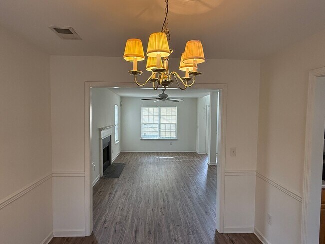 Building Photo - 4411 Canipe Dr