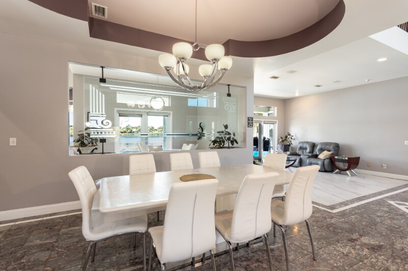 Building Photo - 3548 John Anderson Dr