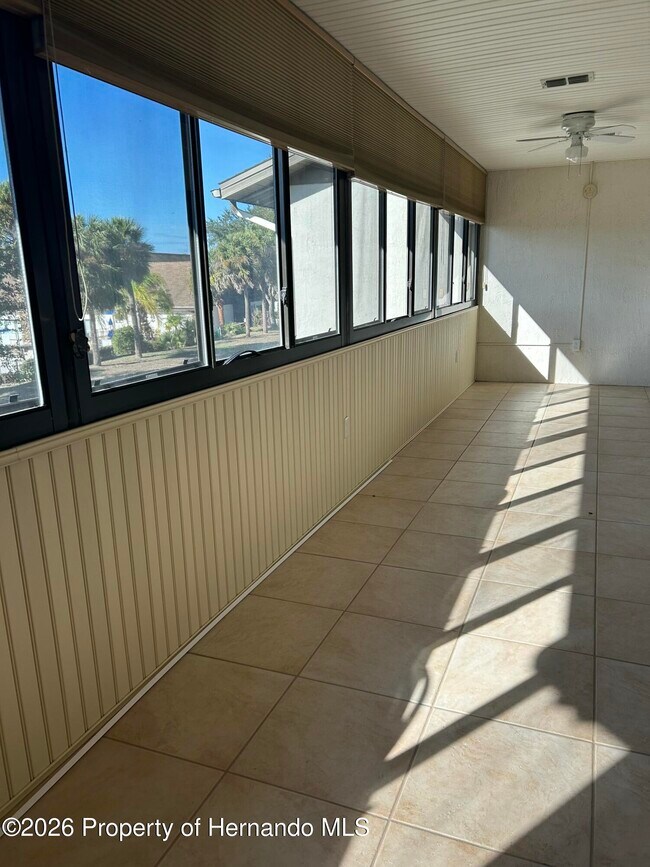 Building Photo - 6403 River Lodge Ln