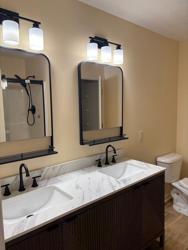 Building Photo - 1133 Reveres Run