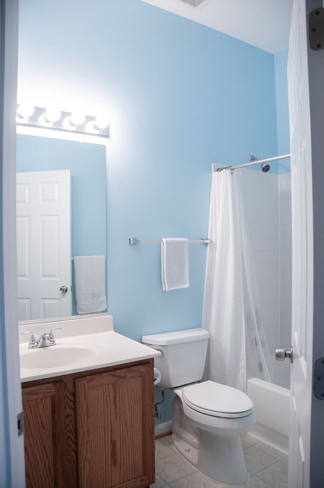 Building Photo - 21672 Kings Crossing Terrace