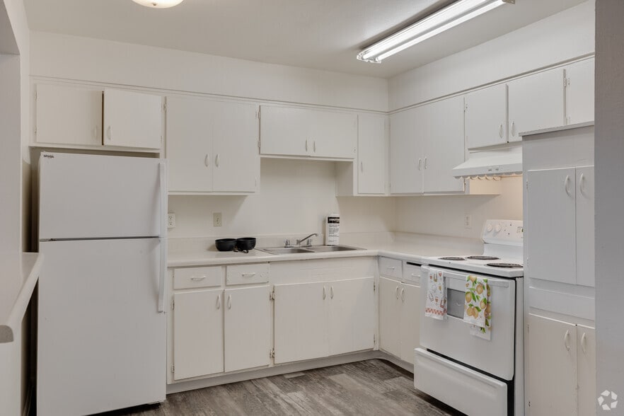 Primary Photo - Camelback Properties