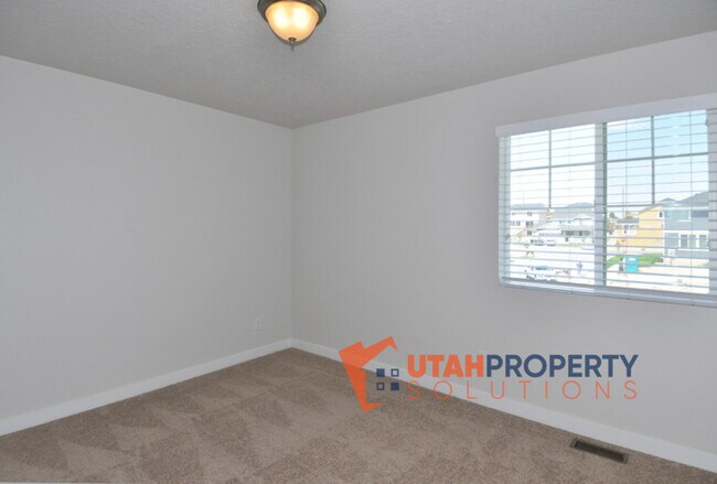Building Photo - 11533 S Rk Cv