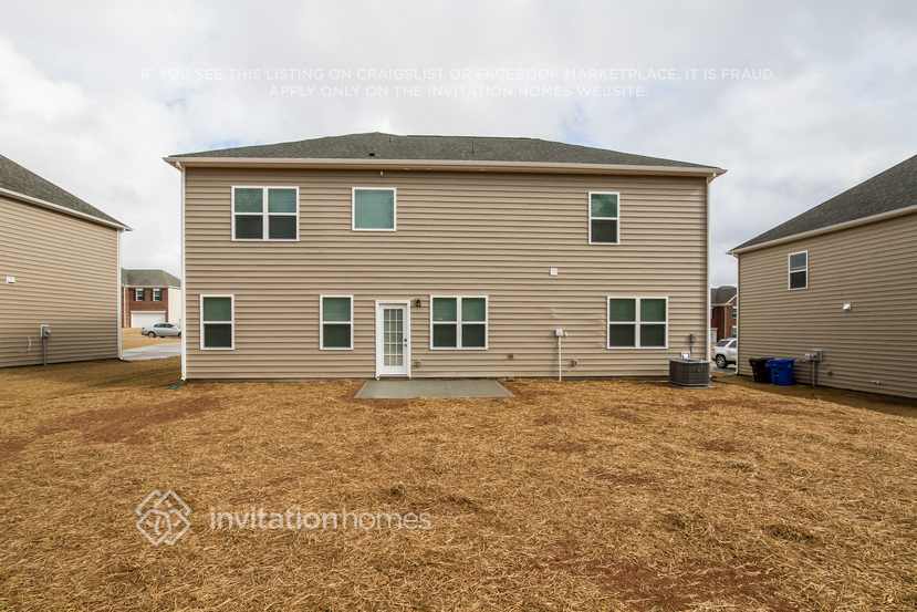 Building Photo - 158 Sassafras Rd