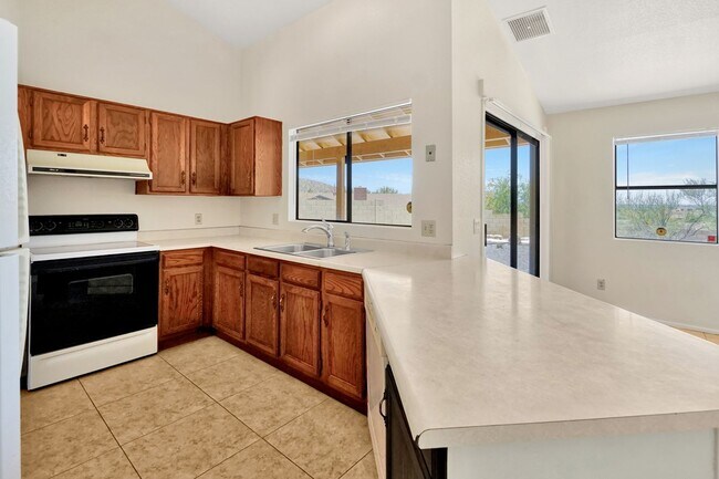 Building Photo - Pending/ Rented - Serene 3-bed 2-bath