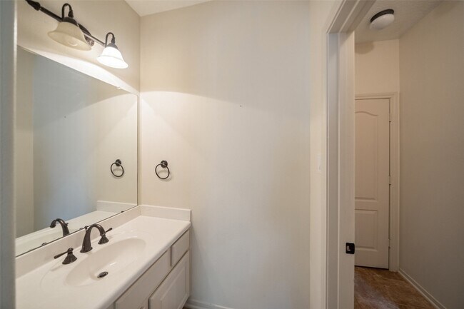 Building Photo - 14318 Red Creek Cove Ln
