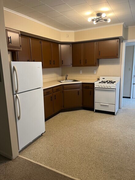 Building Photo - 367 Foote Ave