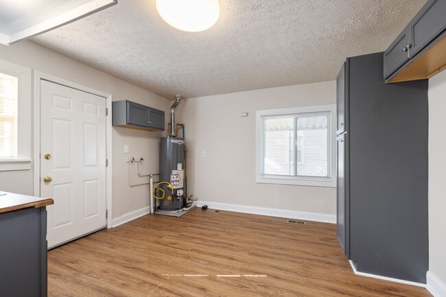 Building Photo - 1018 Navaho Pl