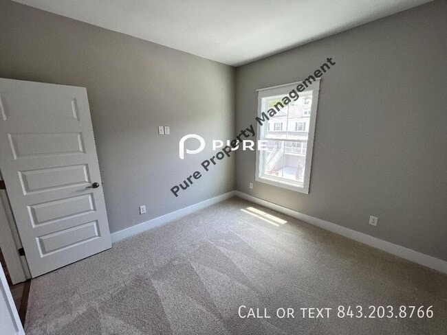 Building Photo - 2225 Cultura Cir