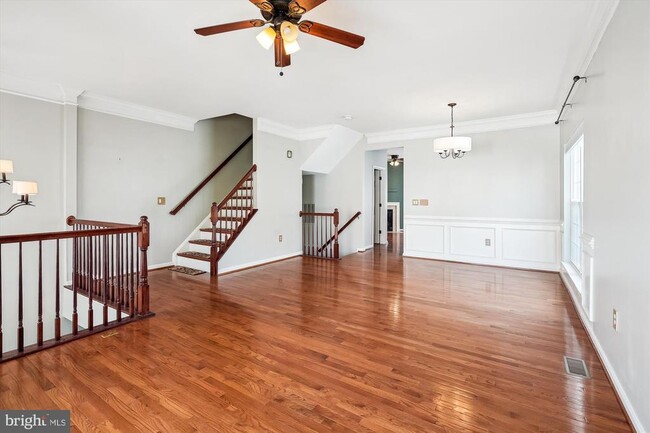 Building Photo - 217 Chesterbrook Ct