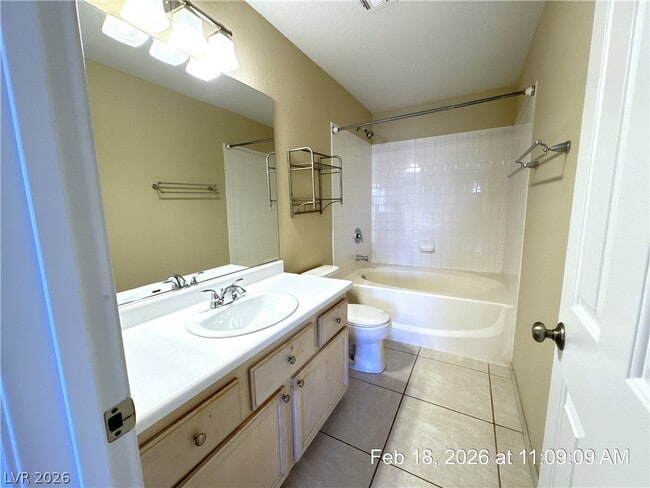 Building Photo - 501 Satin Saddle Pl