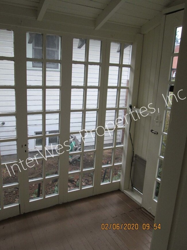 Building Photo - 2 Bedroom Home in the Alberta area with To...