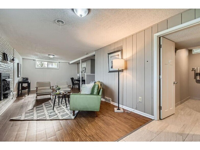Building Photo - 1316 Holdridge Ter