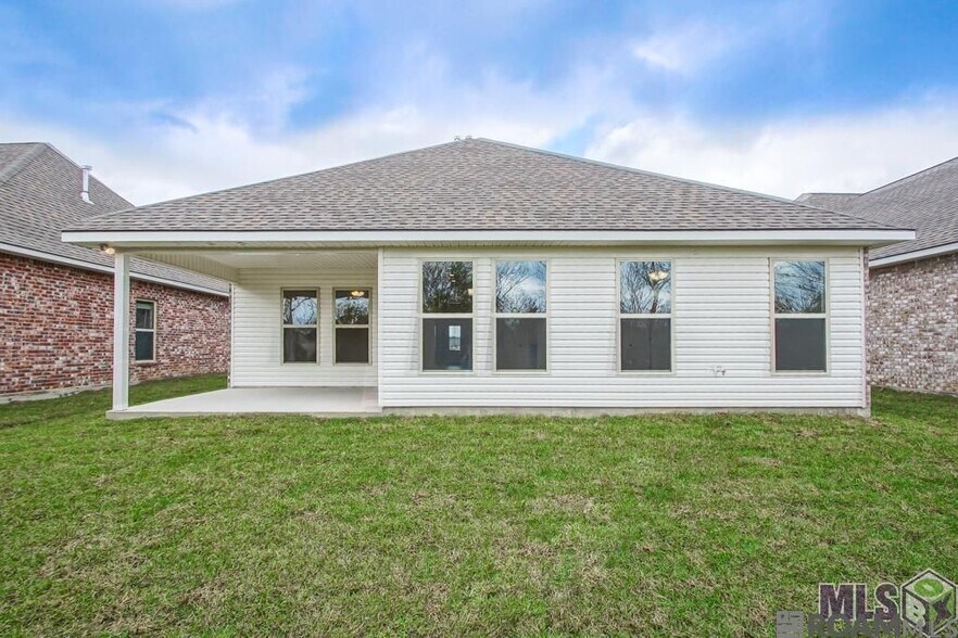 Building Photo - 10904 Maitland Ave