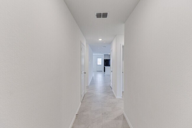 Building Photo - 1745 Copehart Ln