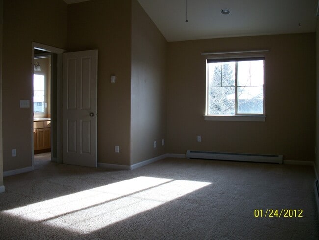 Building Photo - 611 N 15th Ave