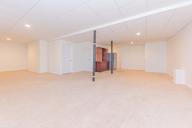 Building Photo - 51344 E Bourne Terrace