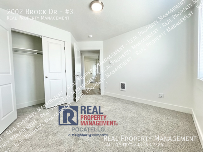 Building Photo - MOVE IN SPECIAL - 3 Bedroom 1 Bath Apartme...