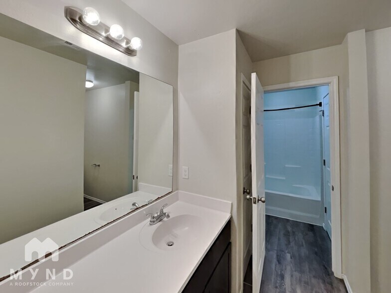 Building Photo - 10529 NW 19th St