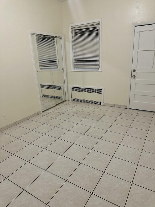 Building Photo - 6708 Newkirk Ave