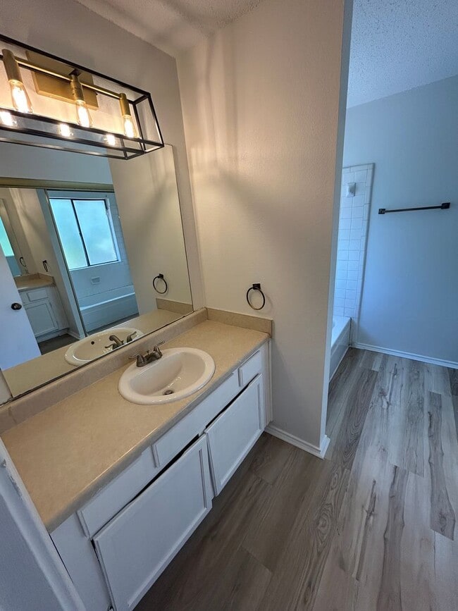 Building Photo - Come and see this well-kept beautiful home today!