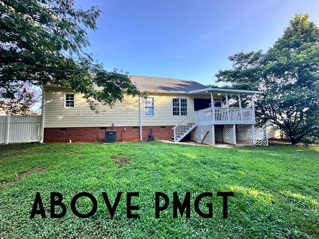 Building Photo - 135 Cherrywood Rd