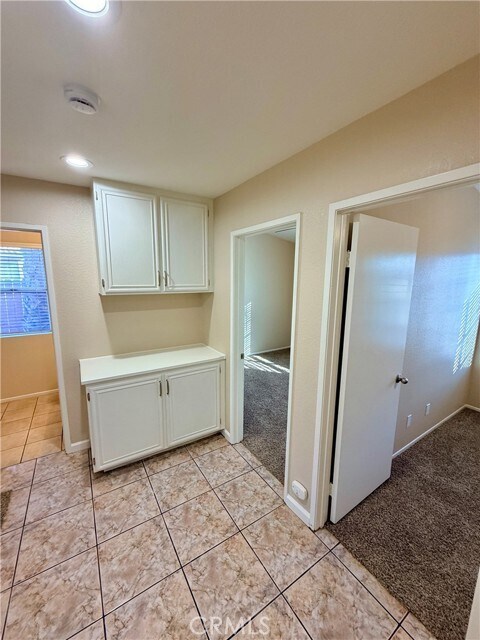 Building Photo - 4238 Brookside Dr