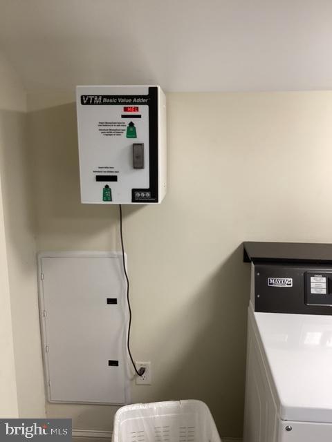 Building Photo - 505 Cooper St