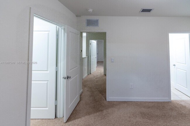 Building Photo - 137 NE 3rd St