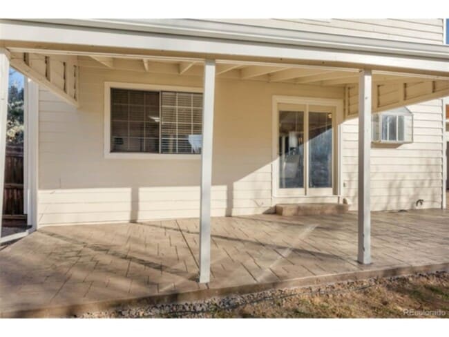 Building Photo - 7073 S Elm St