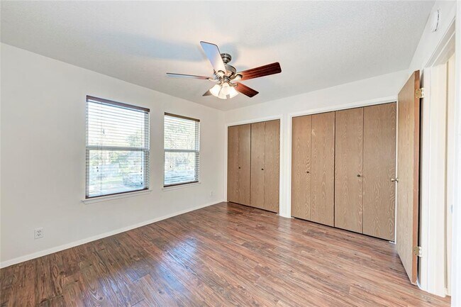 Building Photo - 2106 Nickerson St