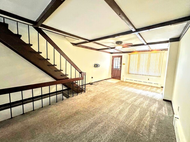 Building Photo - Lovely & Spacious 4BR/2BA South Philly Hom...