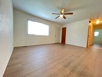 Building Photo - 1206 Mt Vernon Dr