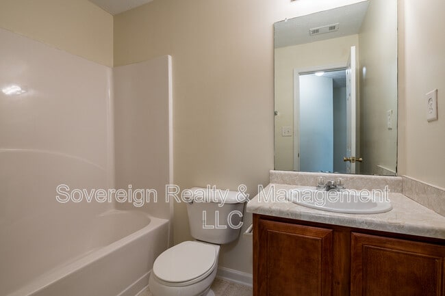 Building Photo - 3716 Harvest Dr