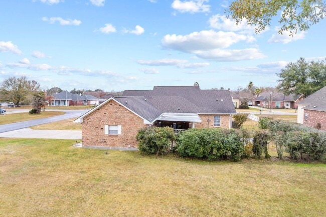 Building Photo - 38389 Oakleigh Ln