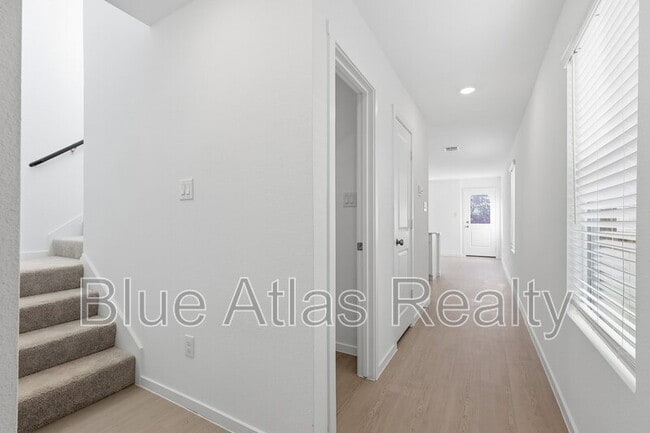 Building Photo - 12157 Steeplechase Dr