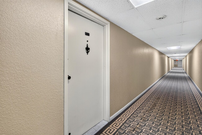 Building Photo - 3540 S Ocean Blvd