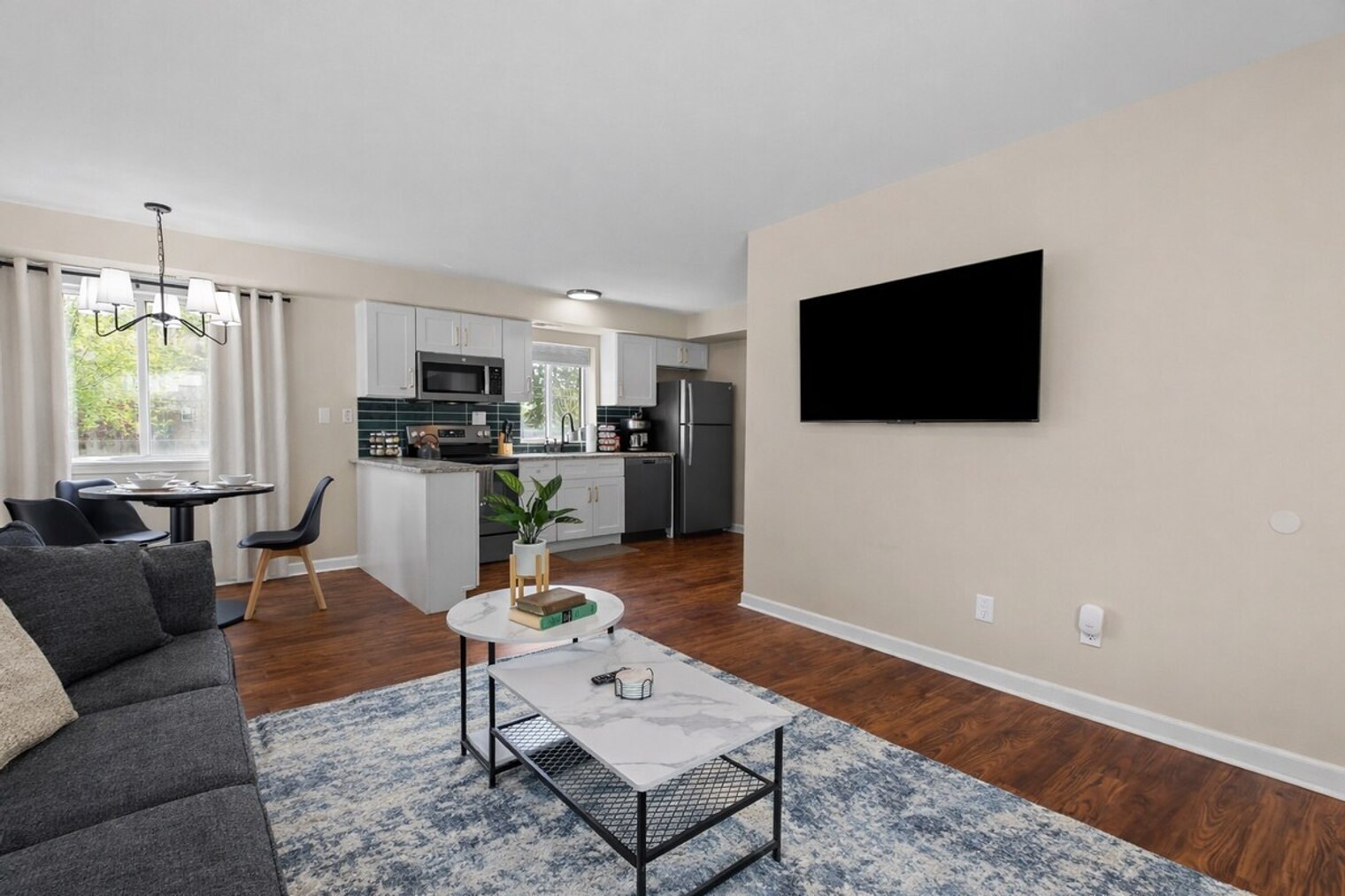 Building Photo - 18447 Sharon Ln