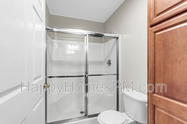 Building Photo - 7359 Suncatcher Dr