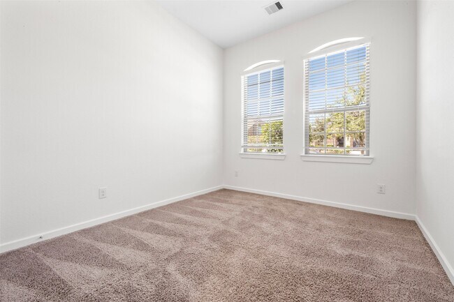 Building Photo - 4607 Primrose Valley Ln