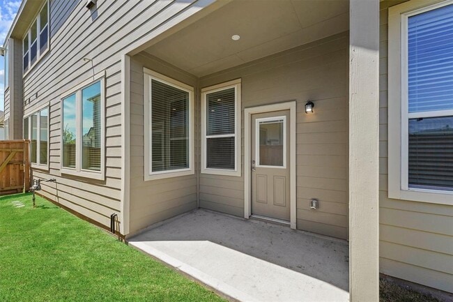 Building Photo - 12954 Rio Mariano Ln