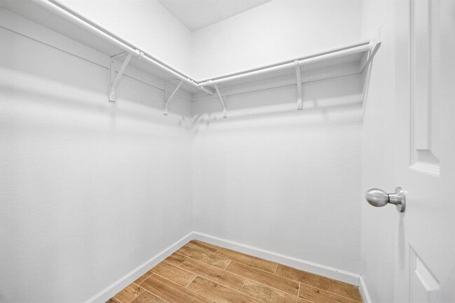 Building Photo - 12429 Drummond Dr