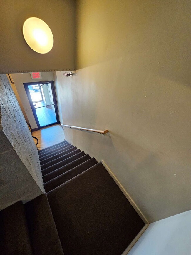 Building Photo - Unique 2 Bedroom Downtown Mount Clemens Loft with Updated Kitchen, Spacious Living Room, Balcony ...