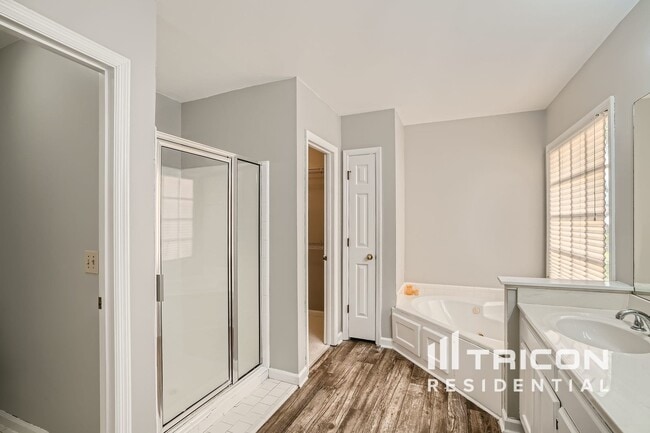 Building Photo - 7067 Brook Side Landing