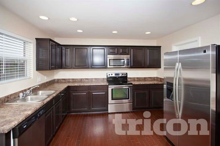 Building Photo - 1021 Patmore Ln