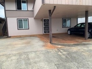 Building Photo - H227ach (TEOM)