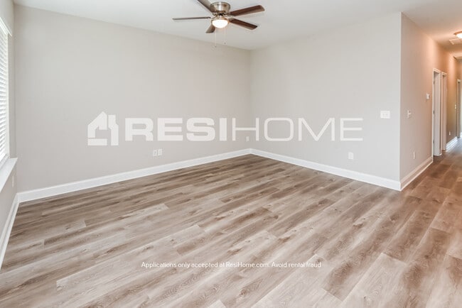 Building Photo - HOME FOR RENT--1/2 OFF ONE MONTH!!
