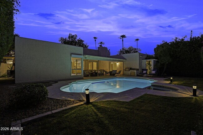 Building Photo - 7352 E Valley Vista Dr